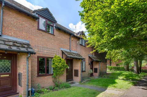 View full details for Frank Lunnon Close, Bourne End, SL8