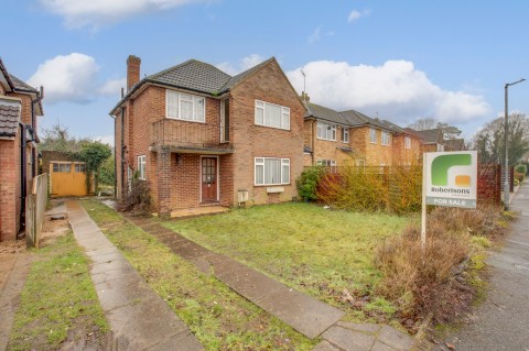 View full details for Cherrywood Gardens, Flackwell Heath, HP10